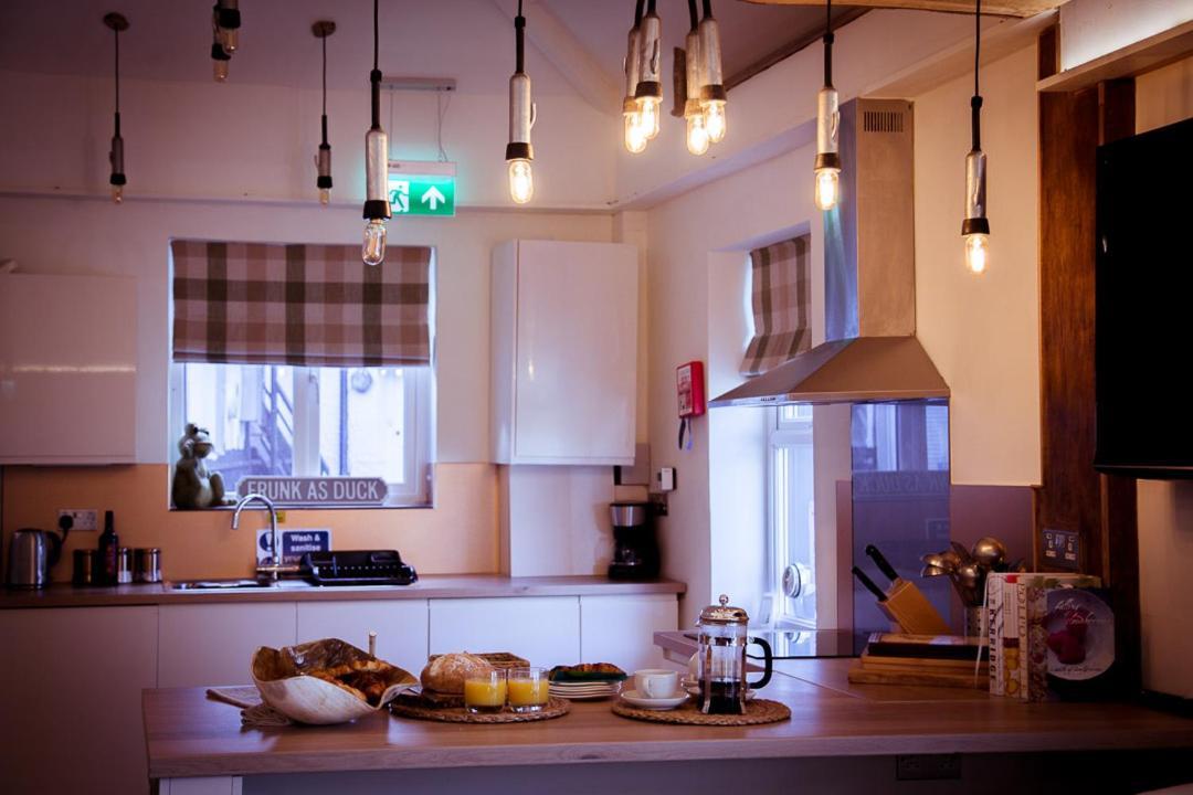 Lakes Boutique Hostel Apartment Віндермір Екстер'єр фото